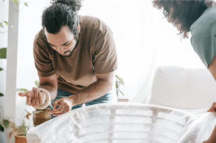 “Faked A Miscarriage In My All-White Bathroom”: 47 Things That Got Guests Banned For Good