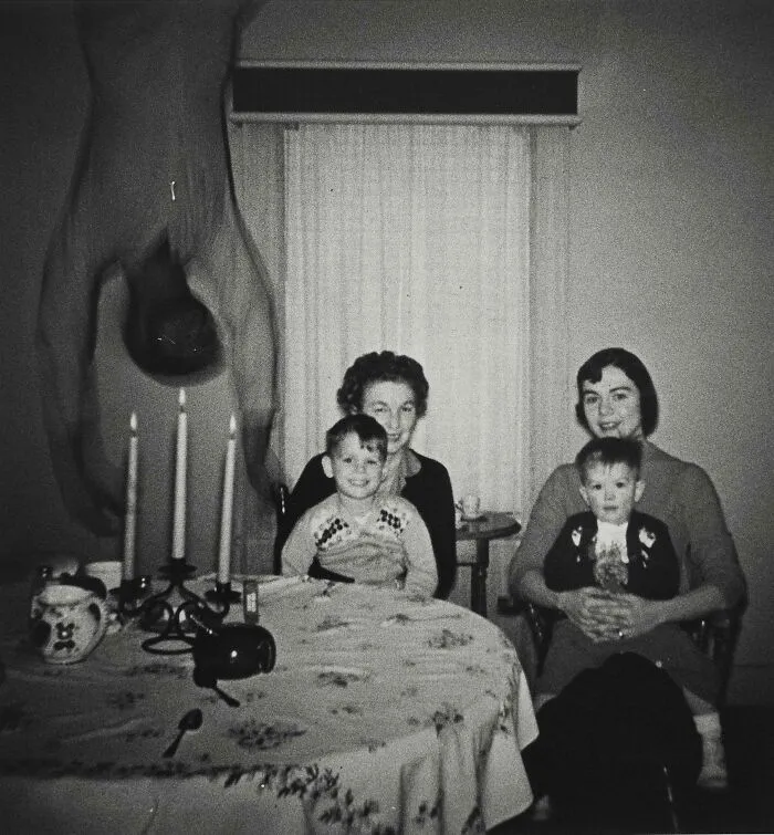 20 Fotos reales que permanecen sin explicación hasta el día de hoy
