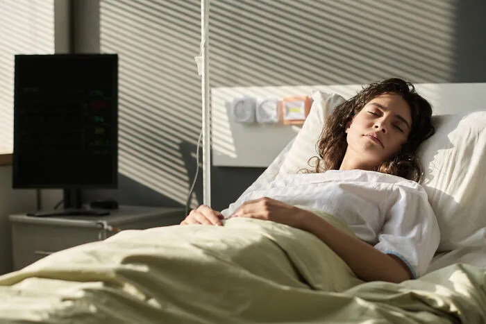 20 Médicos comparten los casos más horribles que no pueden olvidar (Advertencia de contenido sensible)