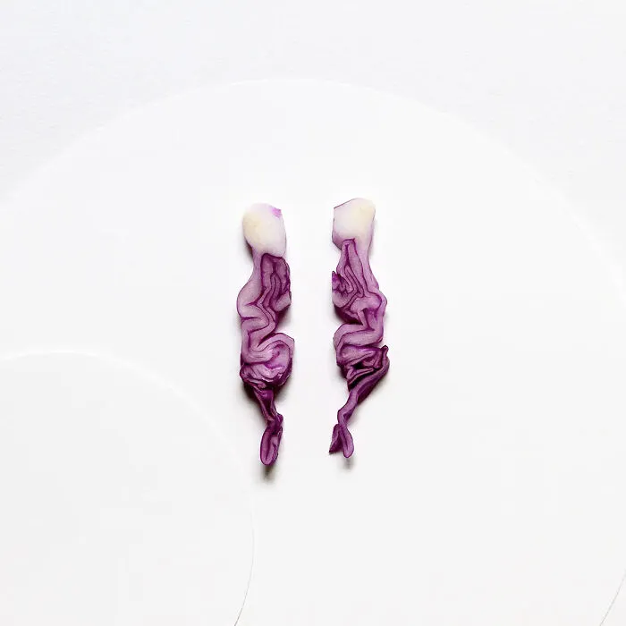 Twins From The Series 'Singles (Self Portraits)' © Elisabeth Ajtay