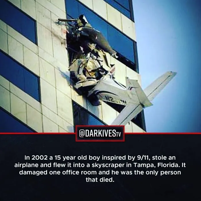 Small plane crashed into Tampa skyscraper in 2002, a terrifying fact showing the dark side of our world.