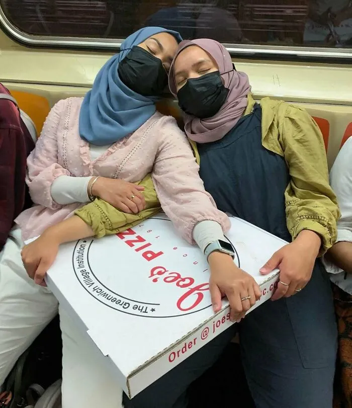 New York Subway Has The Most Unusual Passengers Carrying These 50 Things In Their Hands