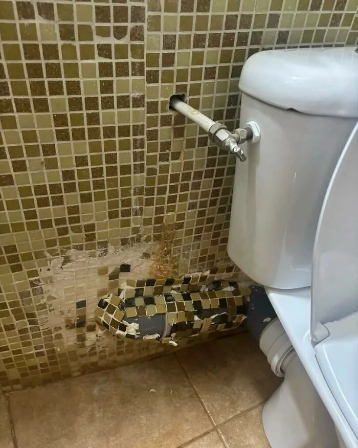 50 Times Workers Said “Good Enough, I’m Going Home” And It Resulted In These Funny Fails