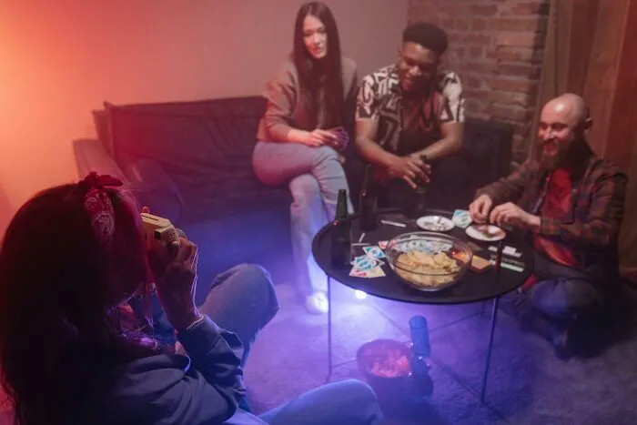 Your New Flatmate Insists On Having Friends Over Every Night Of The Week, Turning The Place Into A Hangout Spot