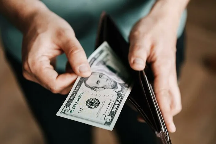 They Insist On Splitting Every Single Bill Exactly In Half, Down To The Cent - Even If You Earn Much Less