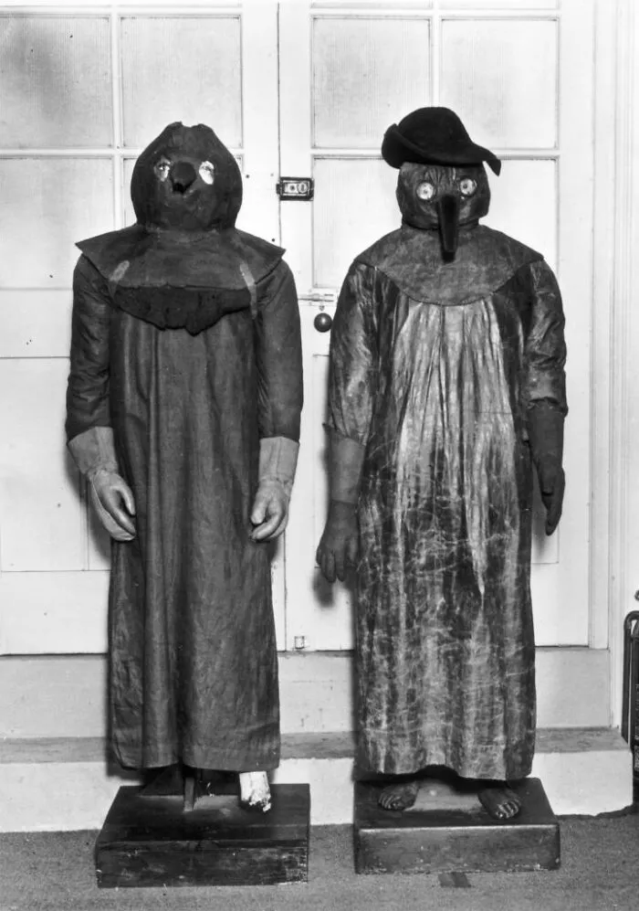 Plague Doctor Had To Wear Bizarre Uniforms