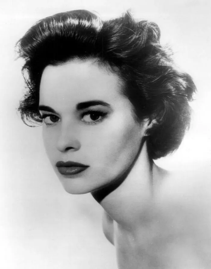 Gloria Laura Vanderbilt (1924–2019): 5th Generation