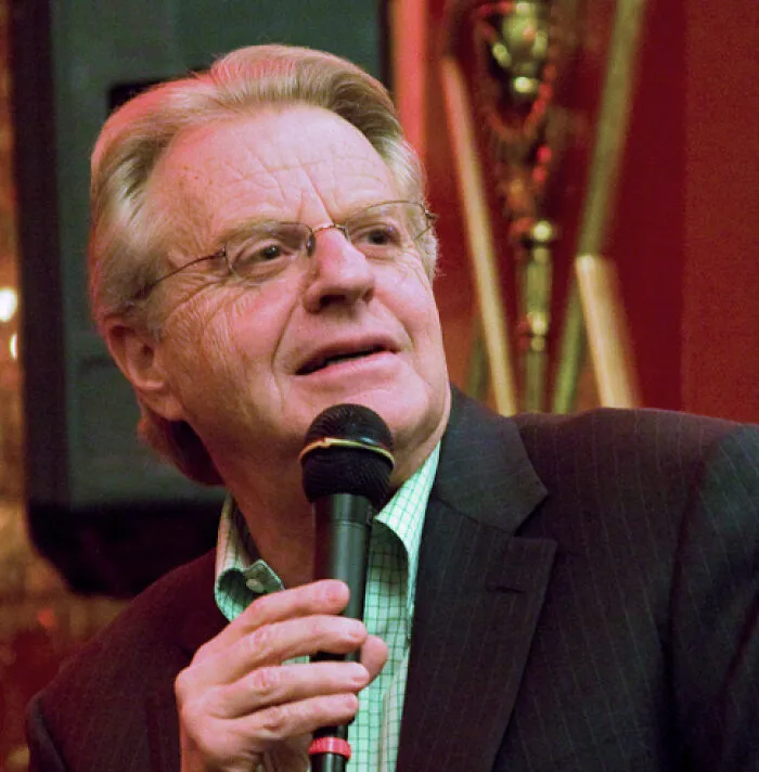46 Celebrity Encounters That Were So Bad, It Left A Sour Taste In People’s Mouths