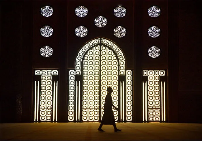 Life In Istanbul Through 50 Unforgettable Street Photographs By Yücel Çetin