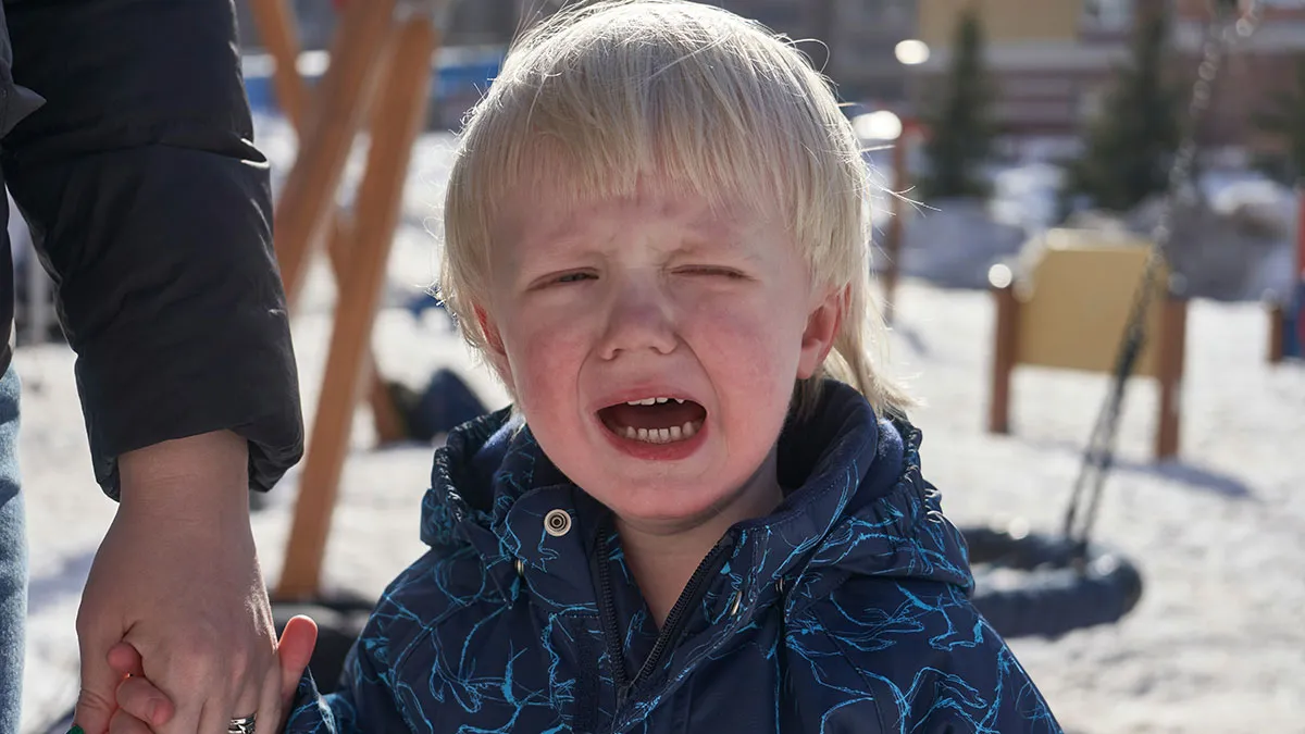Random Man Scolds Mom For Letting Toddler Run Into Restricted Area, Her Rant Sparks Debate Online
