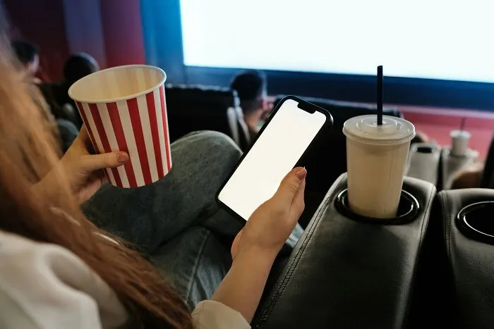 32 Little Sounds That Make People Livid For No Logical Reason