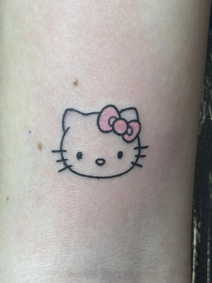 Being A Tattoo Artist Is Tough, And Here Are 43 Times They Had To Deal With Delulu Clients
