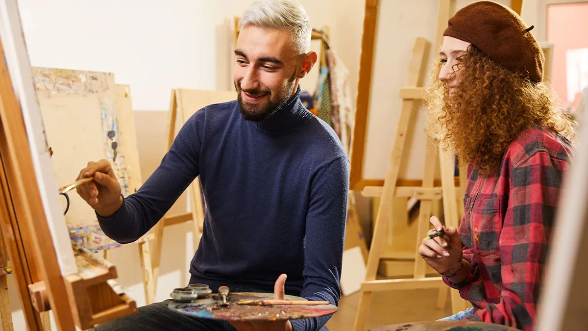 Man Firmly Believes He Did A 2-Months Long Art Class With GF, She's Aghast As It Never Happened