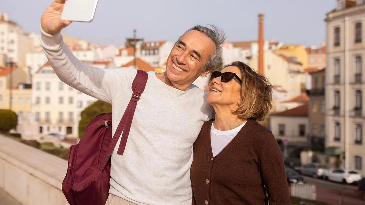 Heartbroken Woman Asks, "[Am I The Jerk] For Breaking Up A 36 Year Marriage Over A Photograph?" 