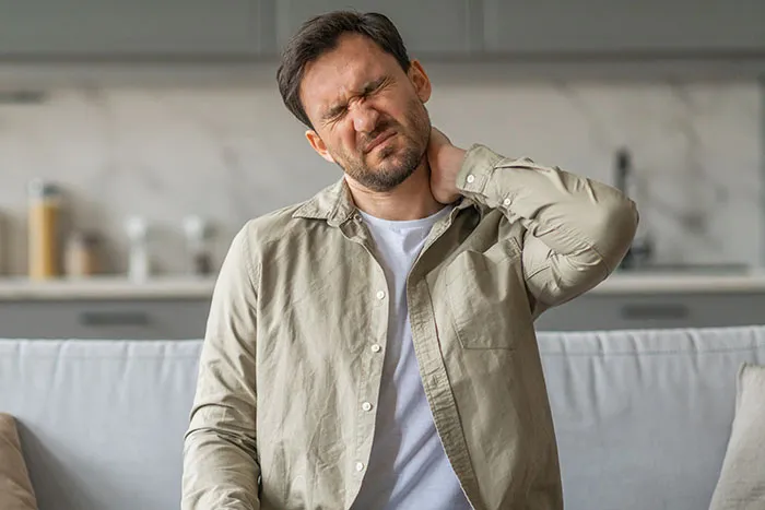 “Didn't Even Know How To Respond”: 50 Chronic Patients Share The Dumbest ‘Cures’ They Heard