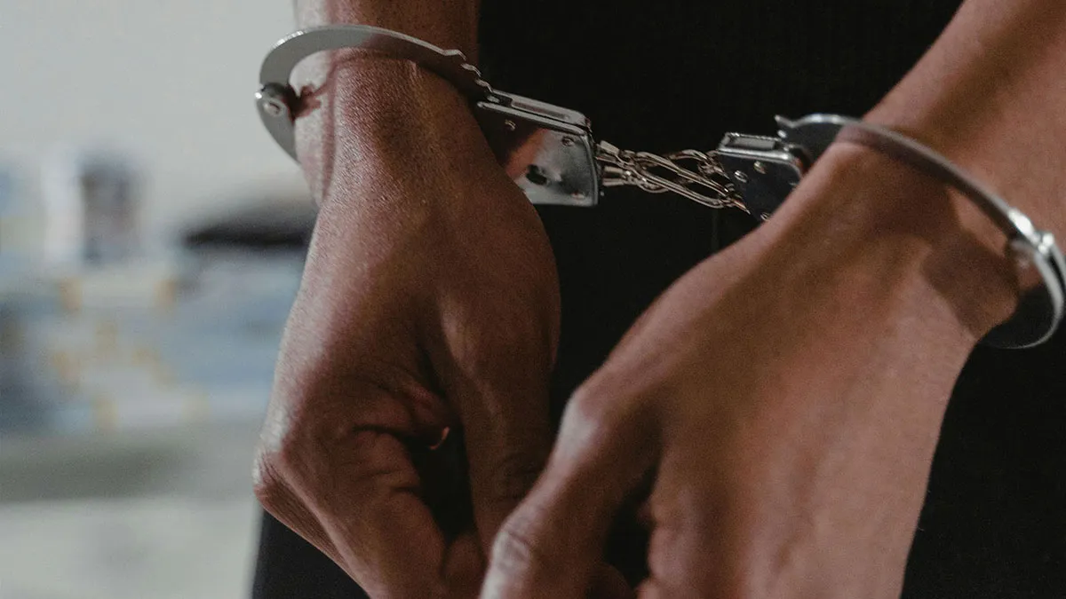 45 Police Officers Share The Stupidest Criminals They’ve Ever Encountered