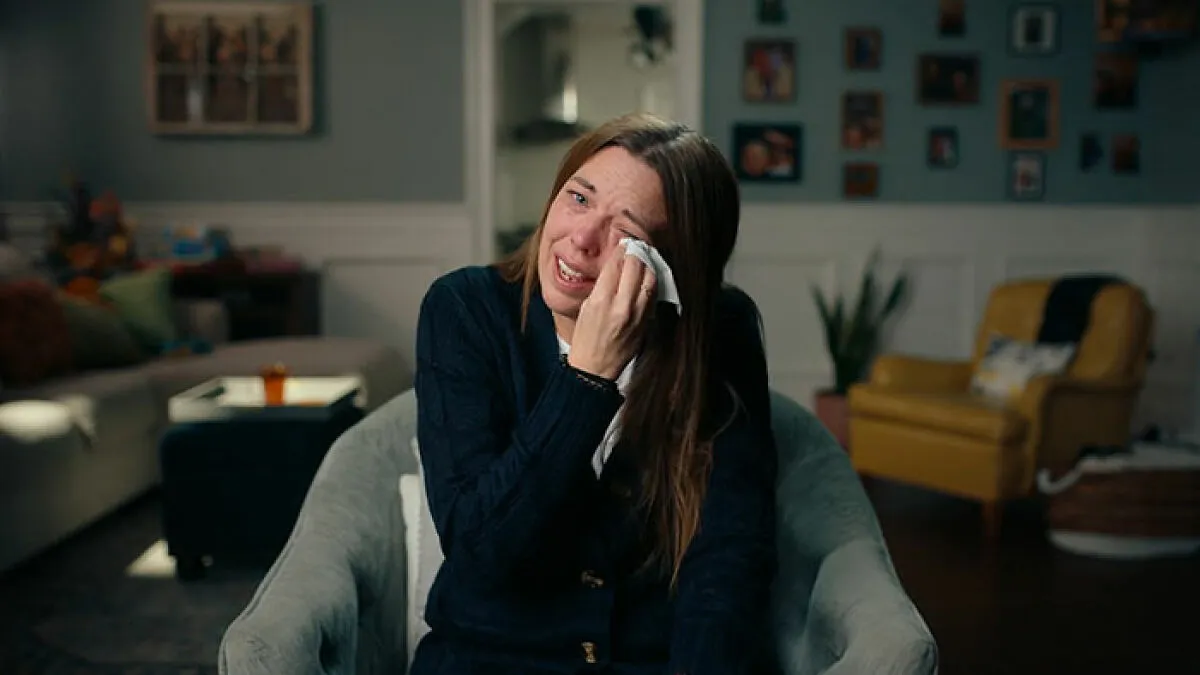 Expert Answers The "Million-Dollar Question" About Why Mom Secretly Bullied Teen Daughter