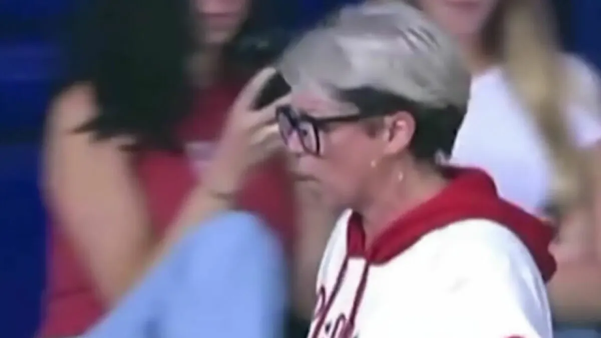 Company Offers $5K To "Karen" Who Snatched Home Run Ball From Boy's Hands—But There’s A Catch