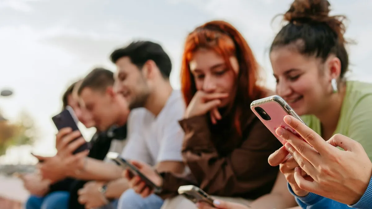 Texas Therapist Goes Viral With Chilling Observations About Gen Z’s Mental State