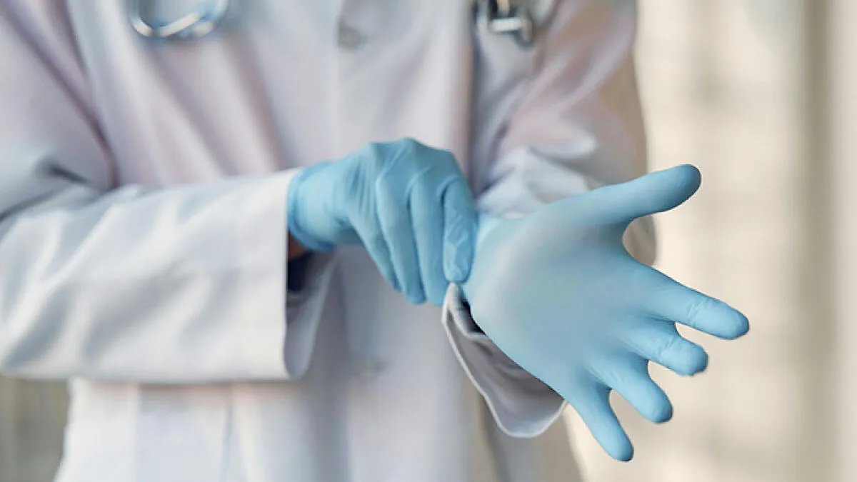 Doctor Caught Getting Intimate With Nurse While Patient Lay Unconscious Mid-Surgery