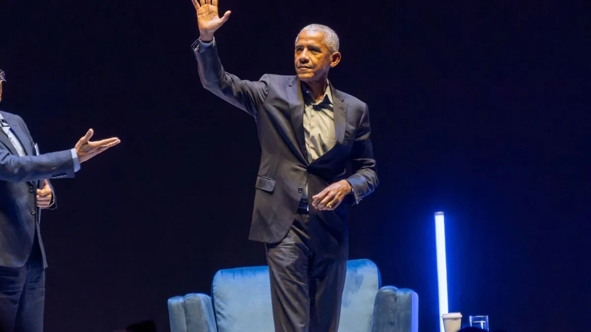 Barack Obama Admits He's Been “Digging Himself Out Of A Hole” With Wife Michelle After Presidency