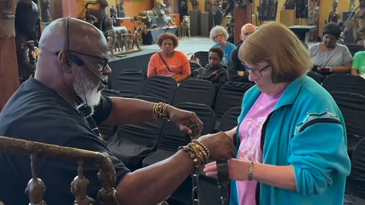 White Woman's "Dramatic" Reaction To Being Shackled During African-American Museum Visit Goes Viral