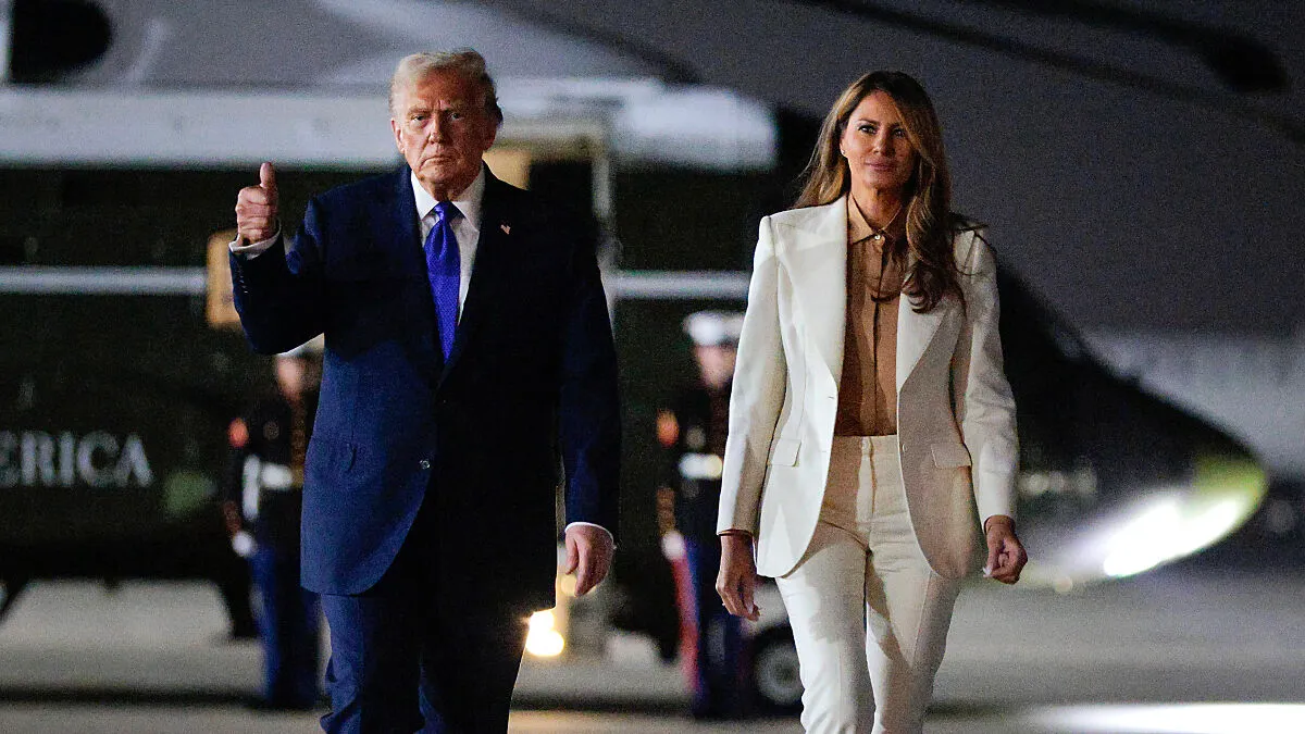 Body Language Experts Break Down Trump’s Finger-Pointing 'Scolding' Exchange With Melania