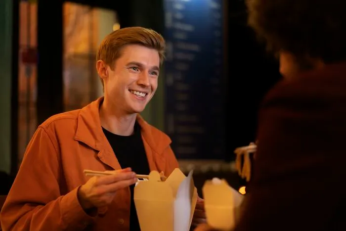 “I Didn’t Give Out My Number”: 48 Red Flag Tests Women Swear By