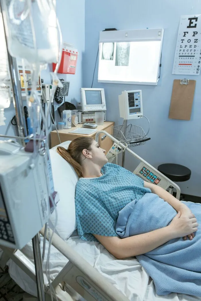 50 Stories From People Who Escaped Death By Pure Luck