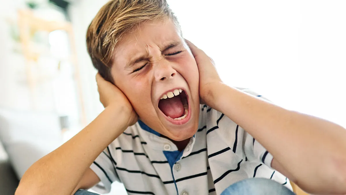 Man Can’t Take GF’s Son Anymore, Leaves Before They Get Ready To Go On A Trip
