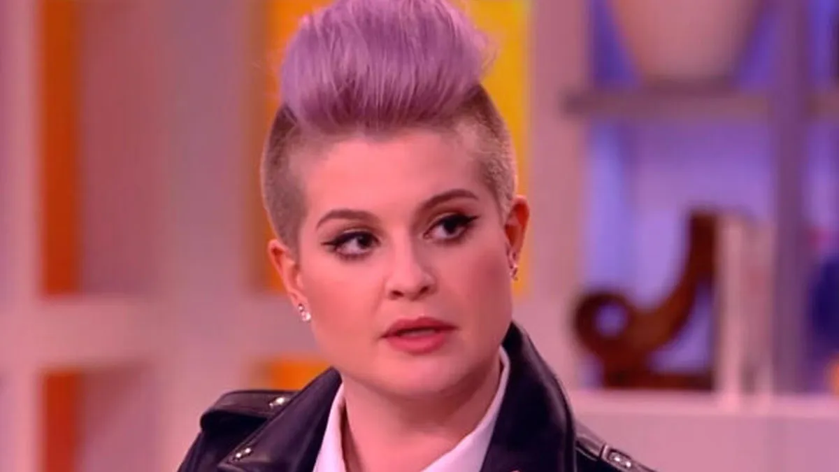 "Kelly Osbournes Triumphant Mess Up": 40 Moments Celebs Thought They Were Being Humble But Were Just Clueless