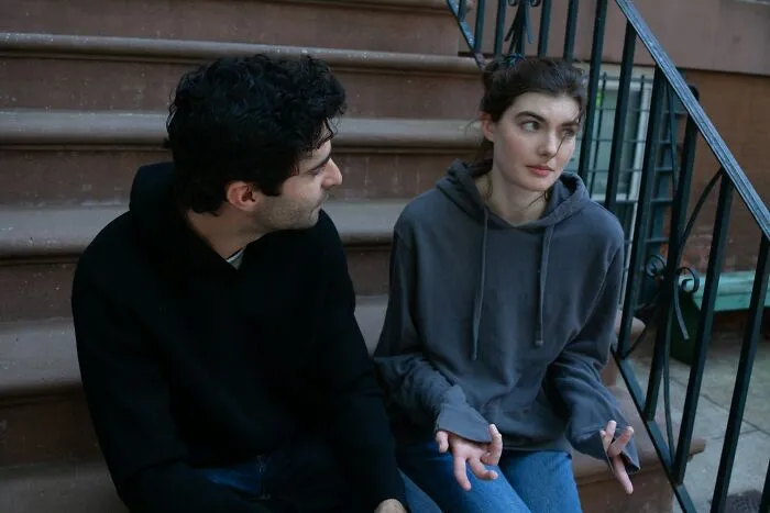 “What Just Screams ‘This Couple Isn’t Going To Make It’?” (43 Answers)