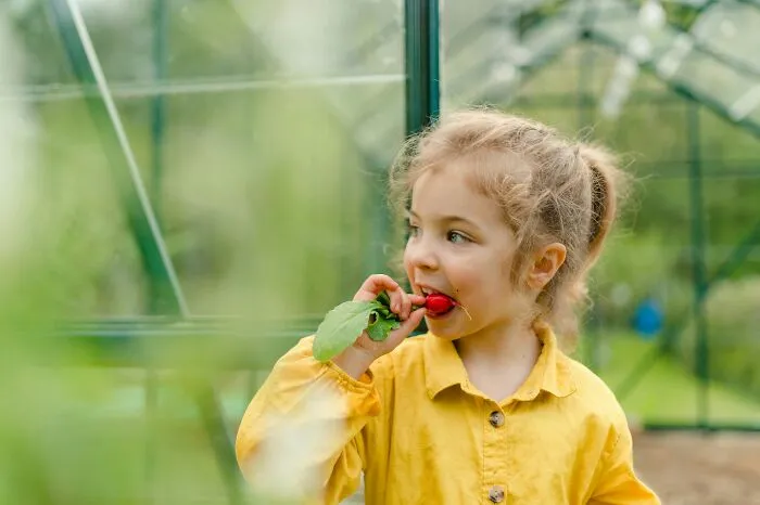 42 Parents Reveal Weird Life Hacks They Rely On To Keep Their Kids Happy And Behaving