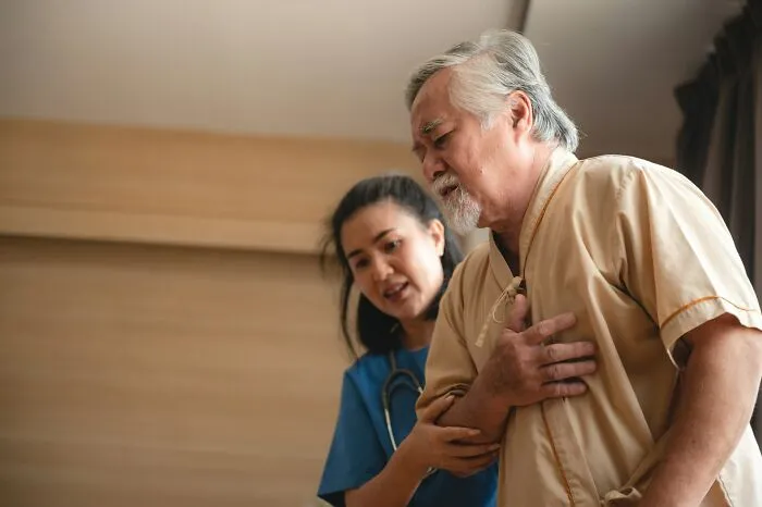 43 Doctors Share The Wildest Cases That Made Them Say “How Are You Still Alive?”