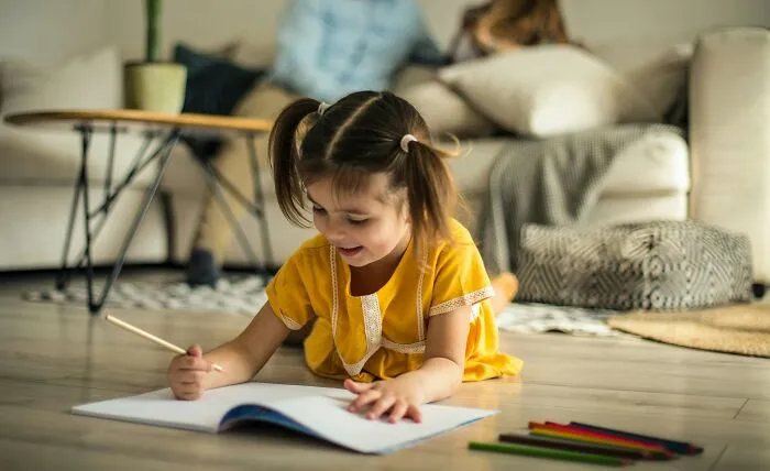 42 Parents Reveal Weird Life Hacks They Rely On To Keep Their Kids Happy And Behaving