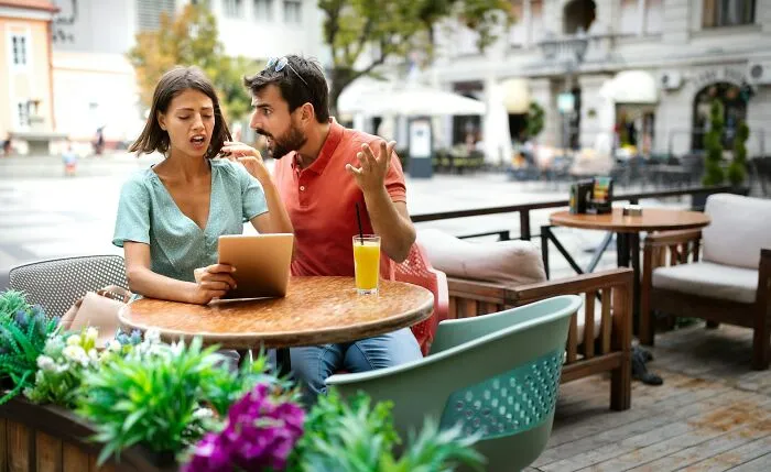 48 Times People Dated Such Stupid People They Had To Wonder How They Survived To Adulthood