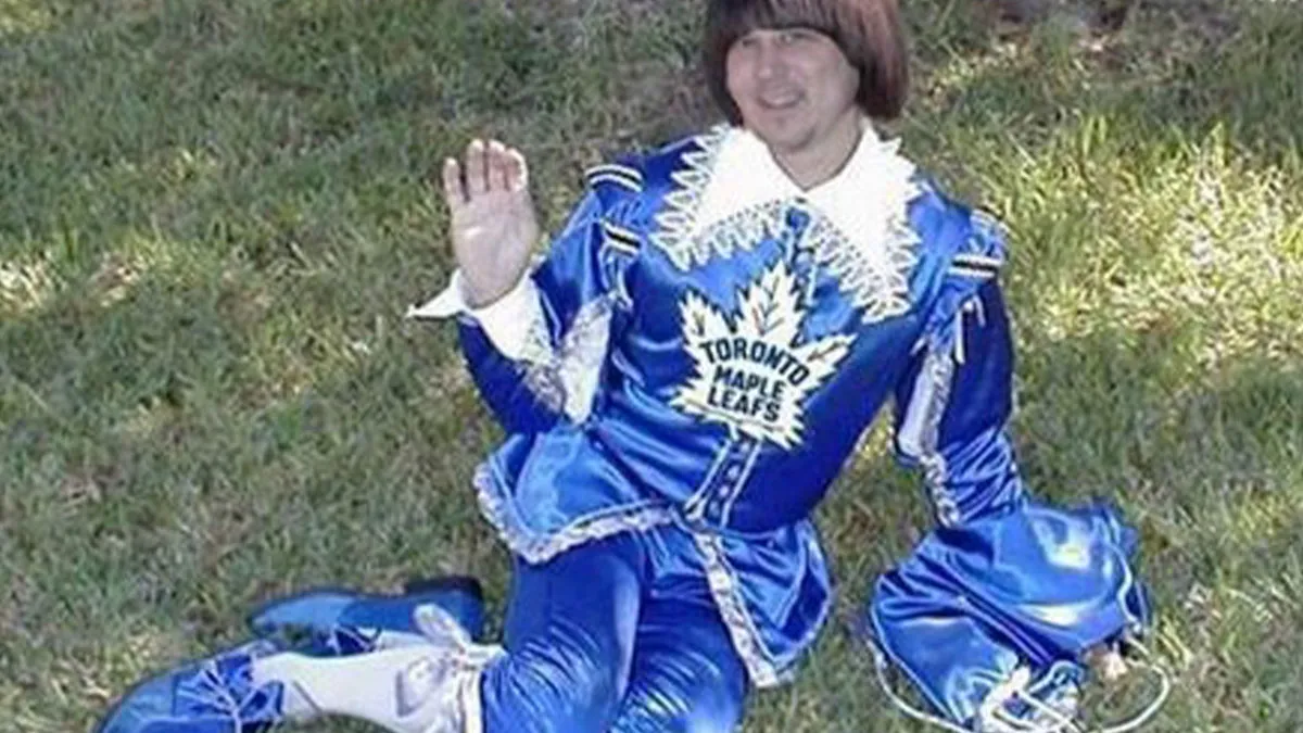 48 Hilarious Uniforms That Made People Question Who Could Have Possibly Designed Them