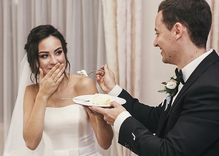 44 People Spilled Their True Feelings About Weddings, And They're Ruthless
