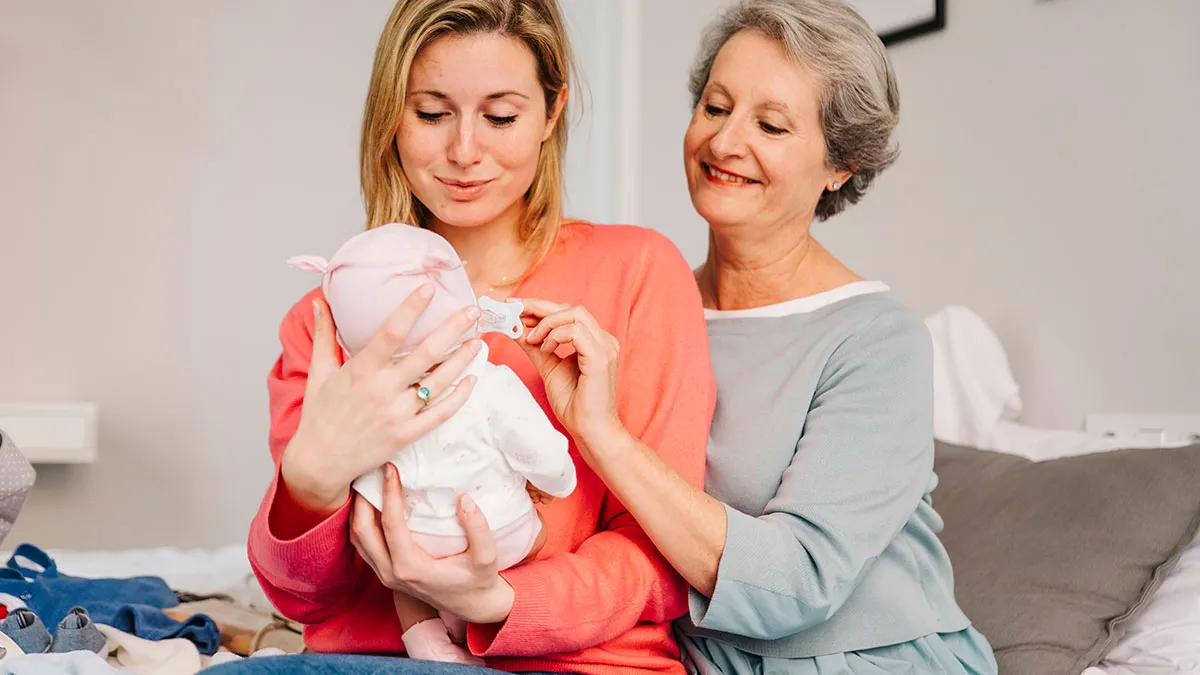 Couple Weirded Out After MIL Secretly Sneaks In SIL To Meet Their Baby, Can't Understand A Reason