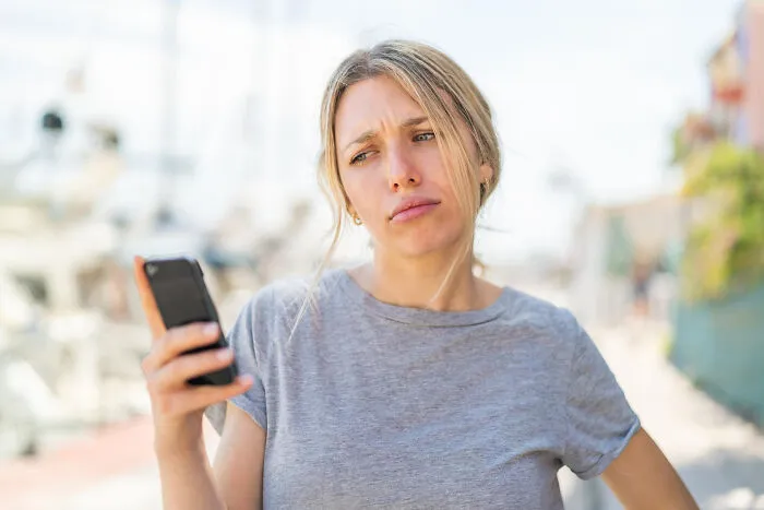 30 Secrets People Found On Their Partner's Phone That They Wished They Never Did