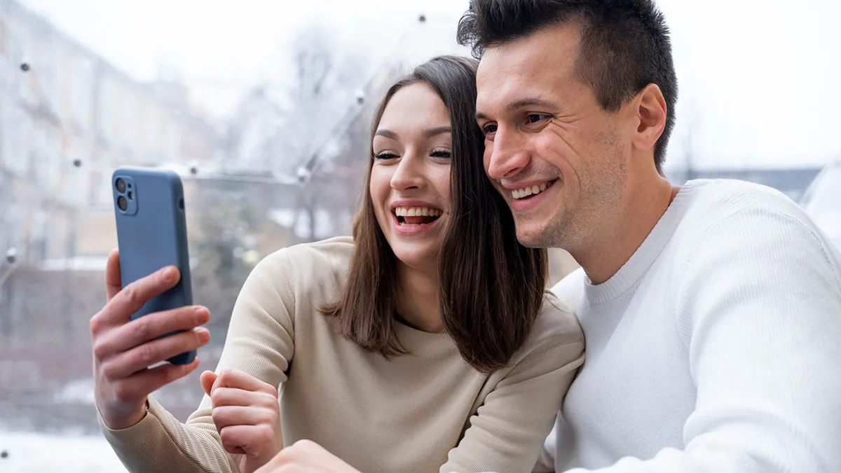30 Secrets People Found On Their Partner's Phone That They Wished They Never Did