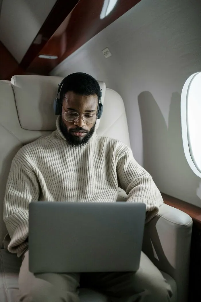 47 Unhinged Tips From Corporate Employees Who Are Going Through The Same Hell