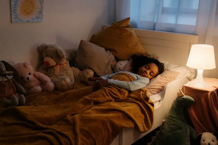 42 Parents Reveal Weird Life Hacks They Rely On To Keep Their Kids Happy And Behaving