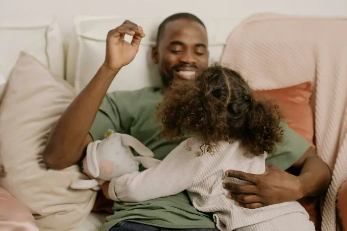 42 Parents Reveal Weird Life Hacks They Rely On To Keep Their Kids Happy And Behaving