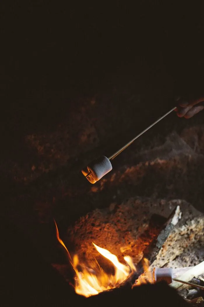 “That’s A Morgue Tag”: 35 Creepy Stories That Are Even More Unsettling When Told At Night
