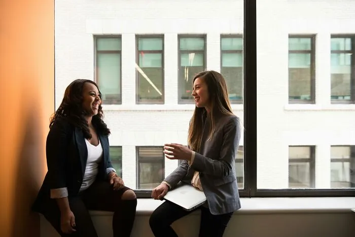 47 Unhinged Tips From Corporate Employees Who Are Going Through The Same Hell