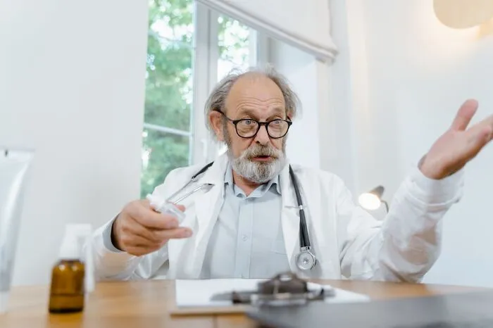 42 Rare Diseases That Sound Like A Science Fiction Plot But Are 100% Real