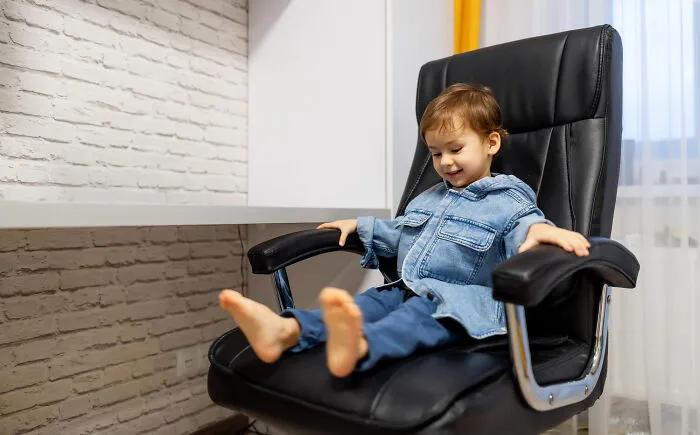 Babysitters Share The Scariest Experiences They Have Ever Had (41 Examples)