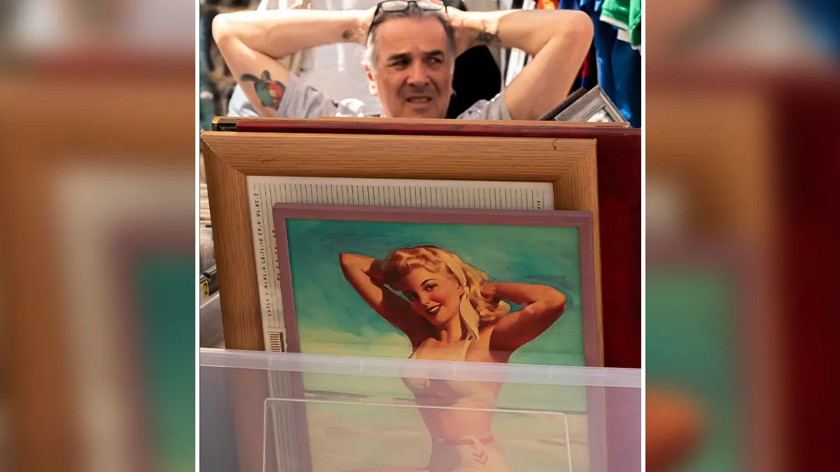50 Street Photos That Prove Timing Is Everything, As Shared On This Instagram Page