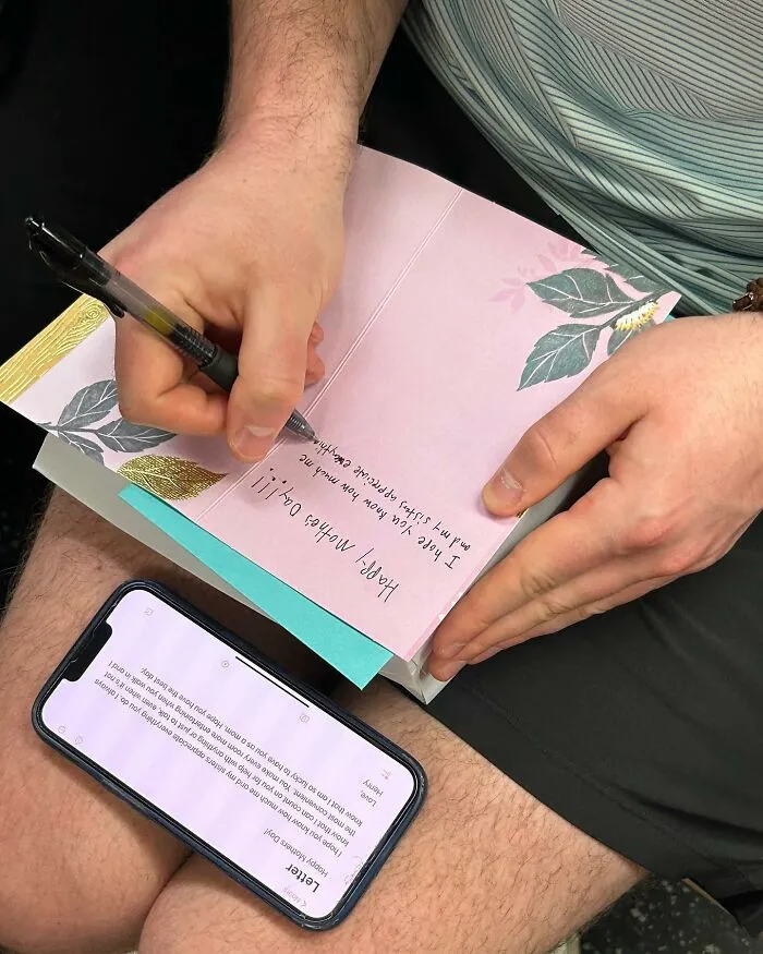 New York Subway Has The Most Unusual Passengers Carrying These 50 Things In Their Hands
